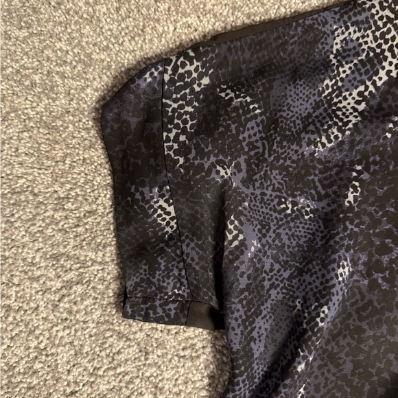 Danier Leather snake print top - Picture 4 of 6